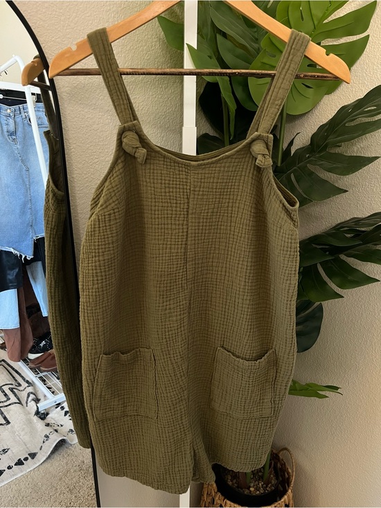 Ingrid & Isabel Pants - 🌿 Dark Olive Green Cotton Gauze Boho Romper Jumpsuit size XS